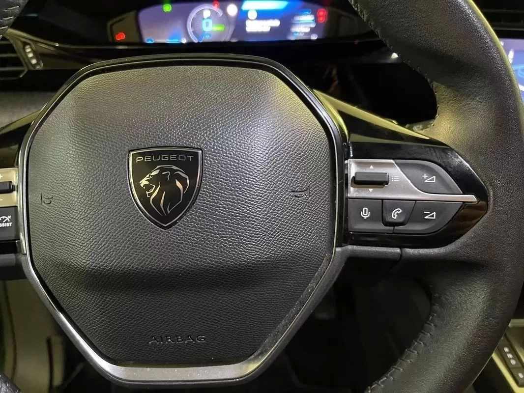 peugeot-308-2022-hibrido-a-gasolina-1598cc