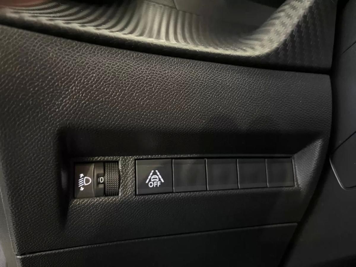 peugeot-208-2021-diesel-1499cc