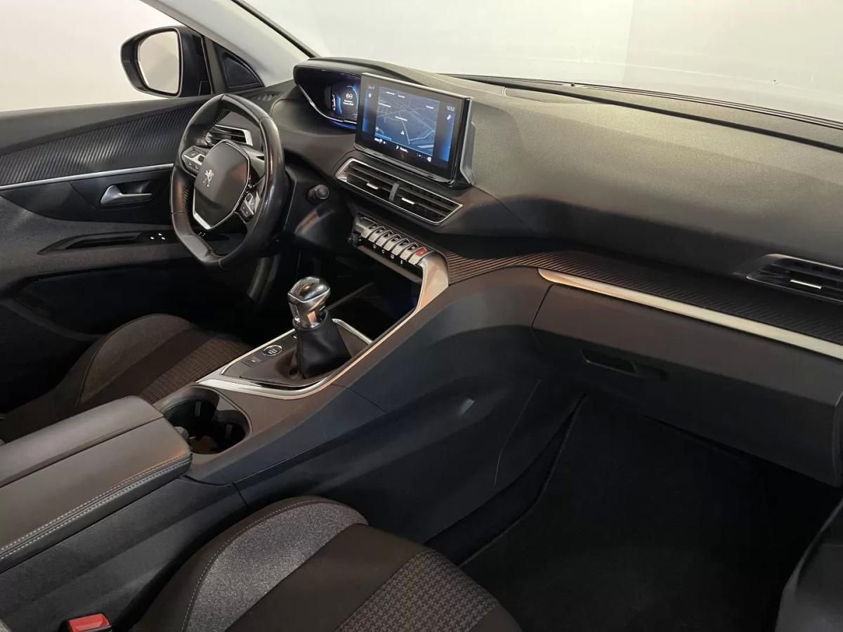 peugeot-3008-2022-diesel-1499cc