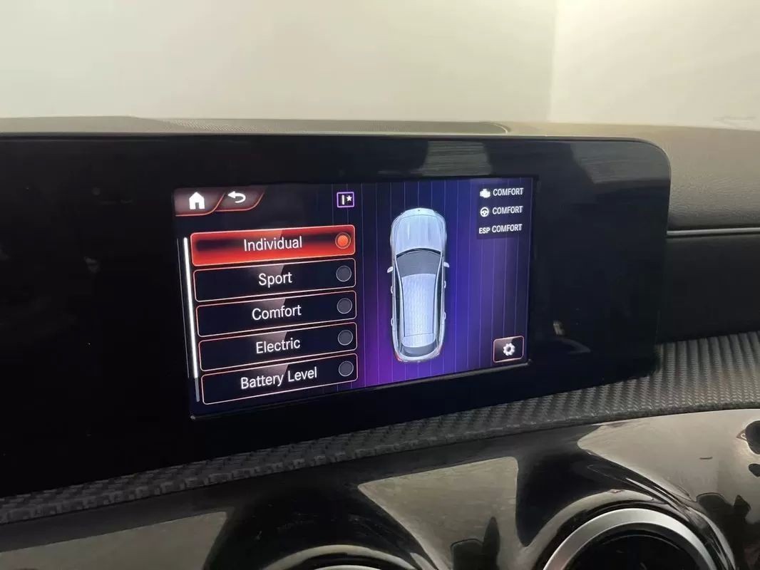 mercedes-benz-cla-2022-hibrido-1332cc