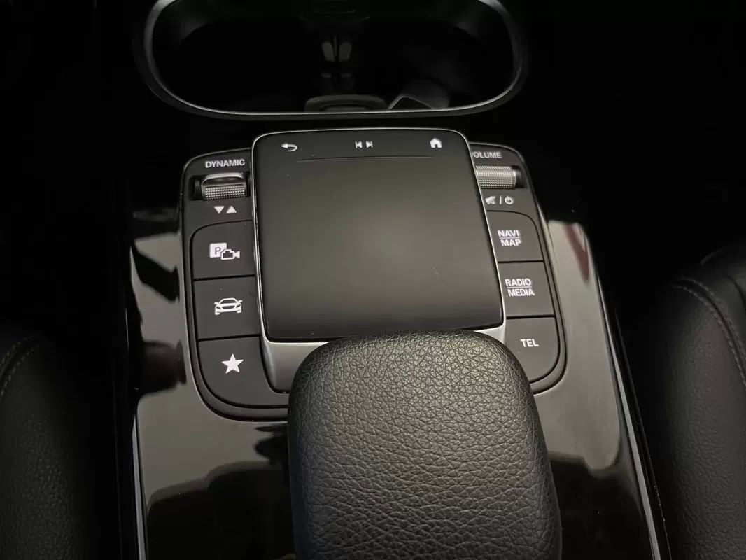 mercedes-benz-cla-2022-hibrido-1332cc