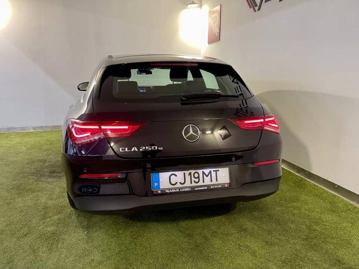 mercedes-benz-cla-2022-hibrido-1332cc