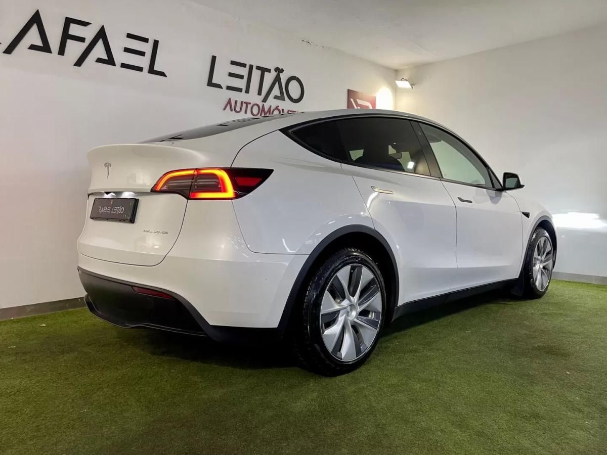 tesla-model-y-2023-eletrico-0cc