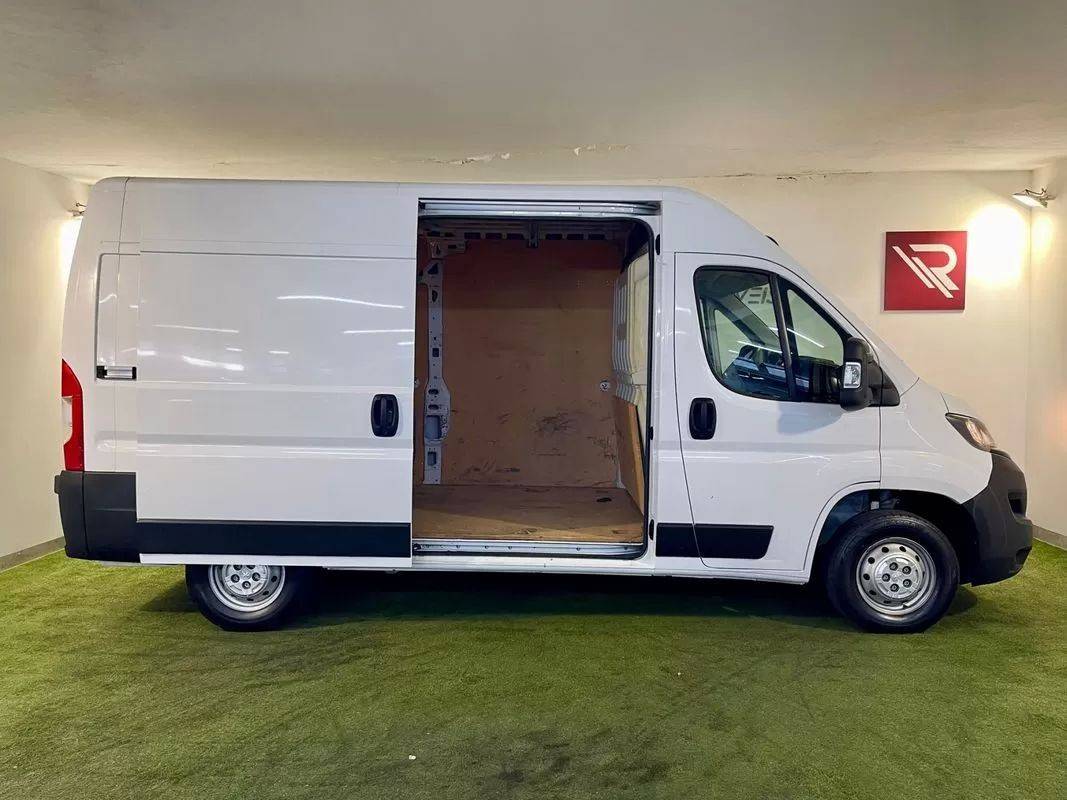 peugeot-boxer-2023-diesel-2179cc