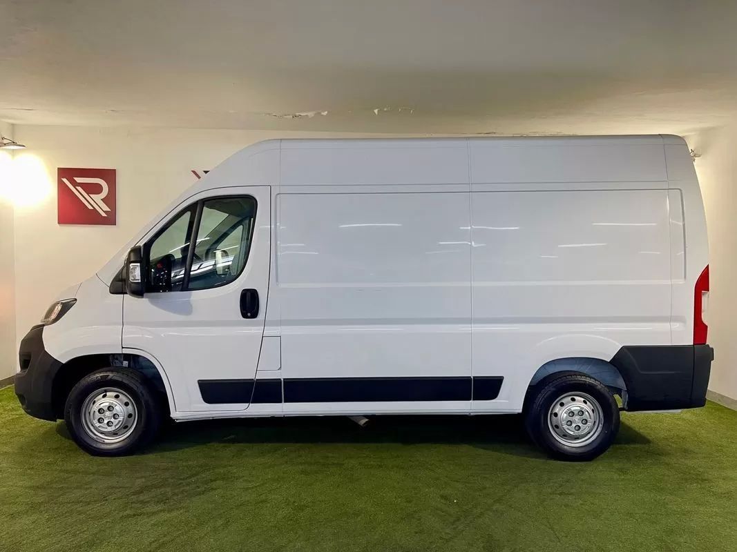 peugeot-boxer-2023-diesel-2179cc
