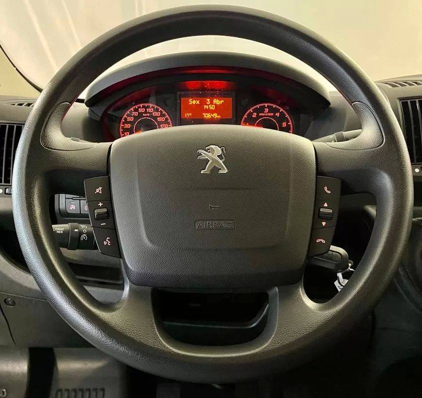 peugeot-boxer-2023-diesel-2179cc