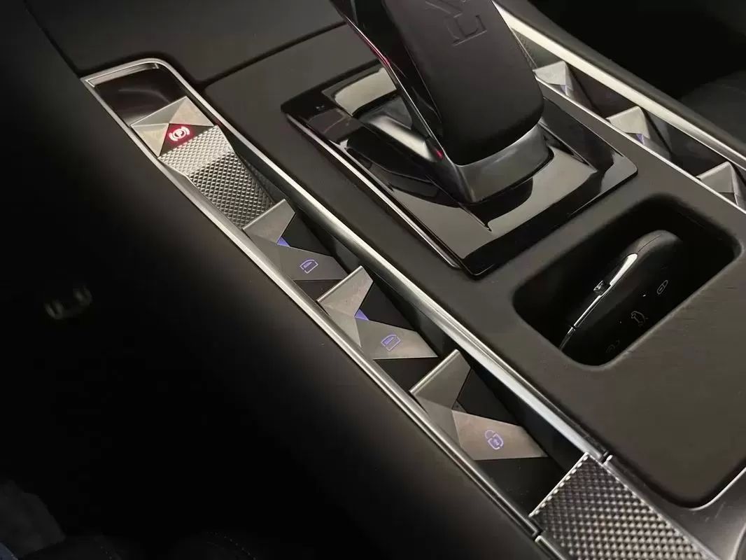 ds-ds-7-crossback-2020-hibrido-1598cc