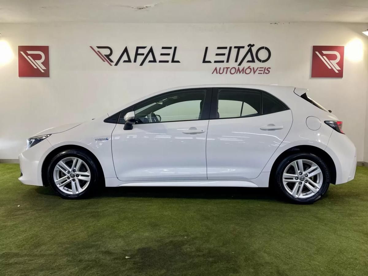 toyota-corolla-2021-hibrido-a-gasolina-1798cc
