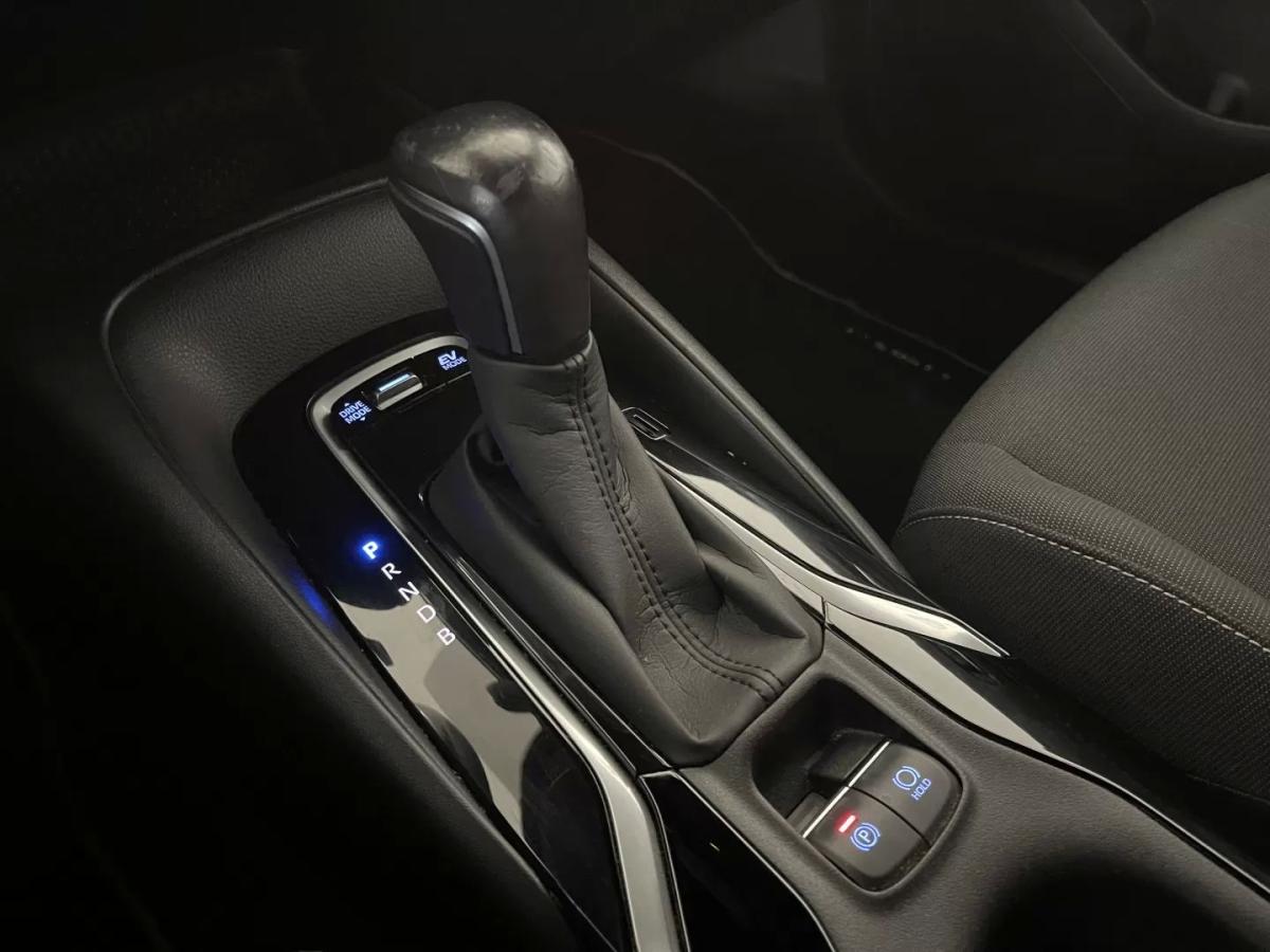 toyota-corolla-2021-hibrido-a-gasolina-1798cc