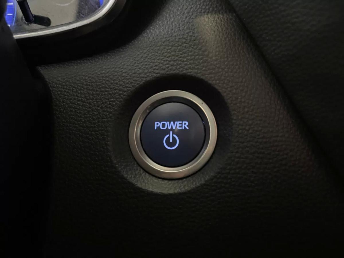 toyota-corolla-2021-hibrido-a-gasolina-1798cc