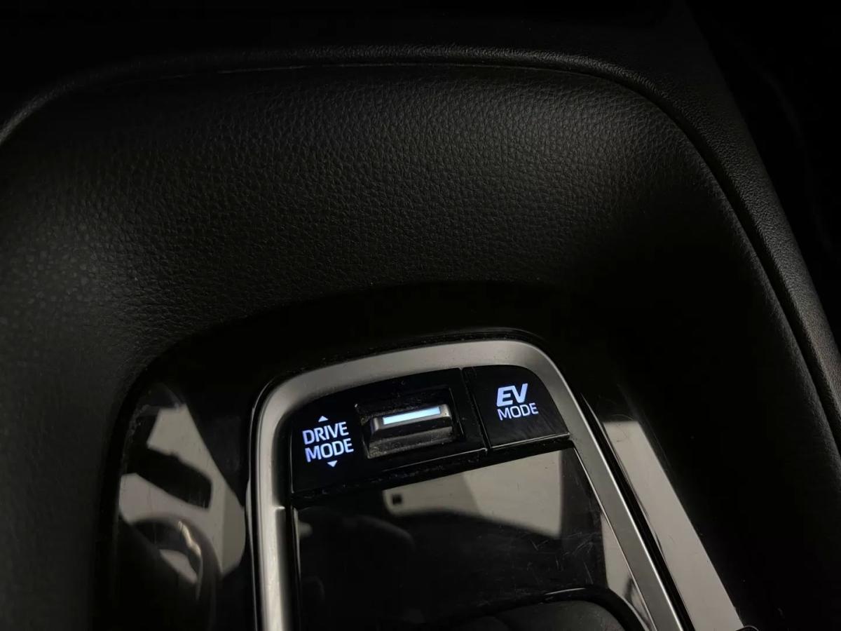 toyota-corolla-2021-hibrido-a-gasolina-1798cc
