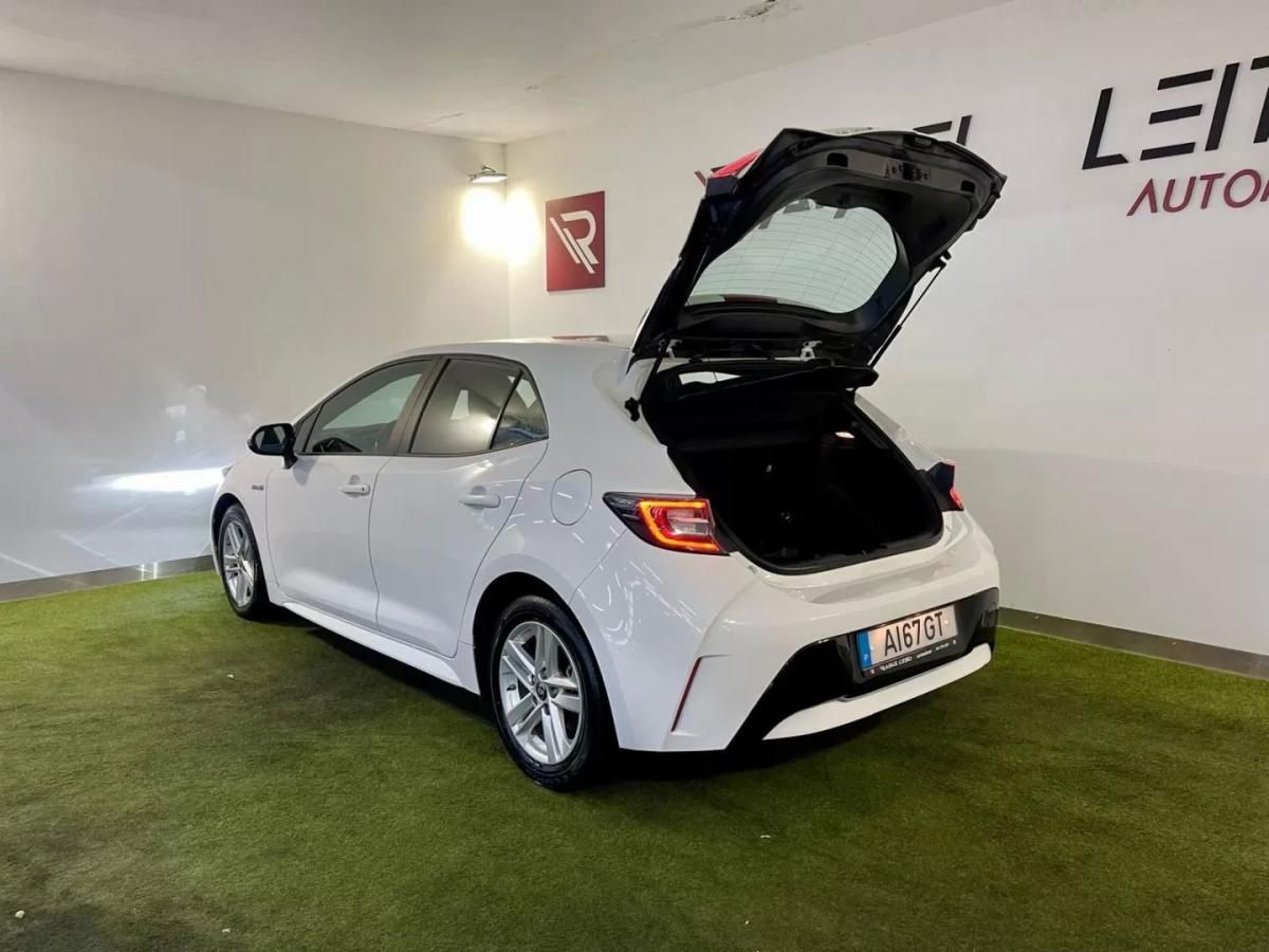 toyota-corolla-2021-hibrido-a-gasolina-1798cc