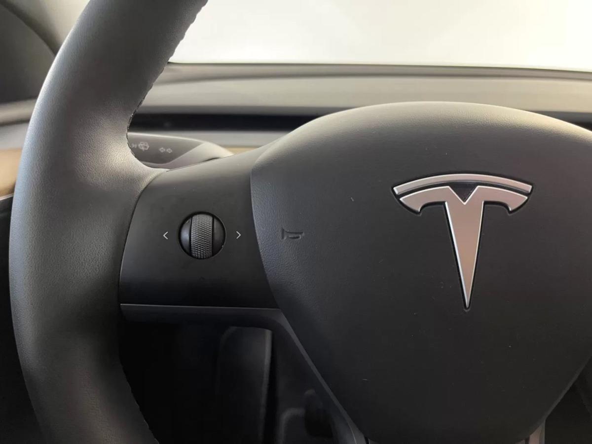 tesla-model-y-2023-eletrico-0cc