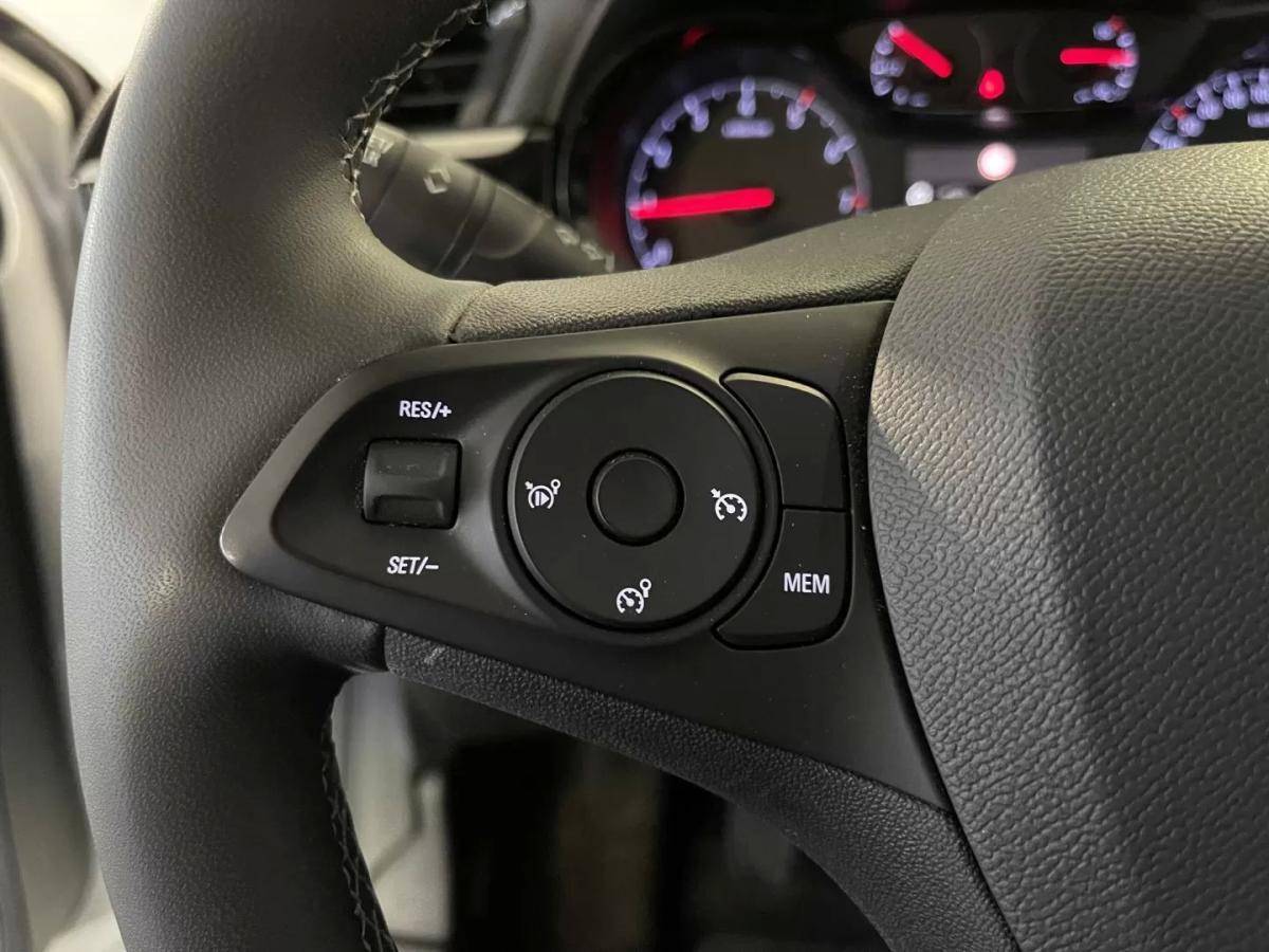 opel-corsa-2023-gasolina-1199cc