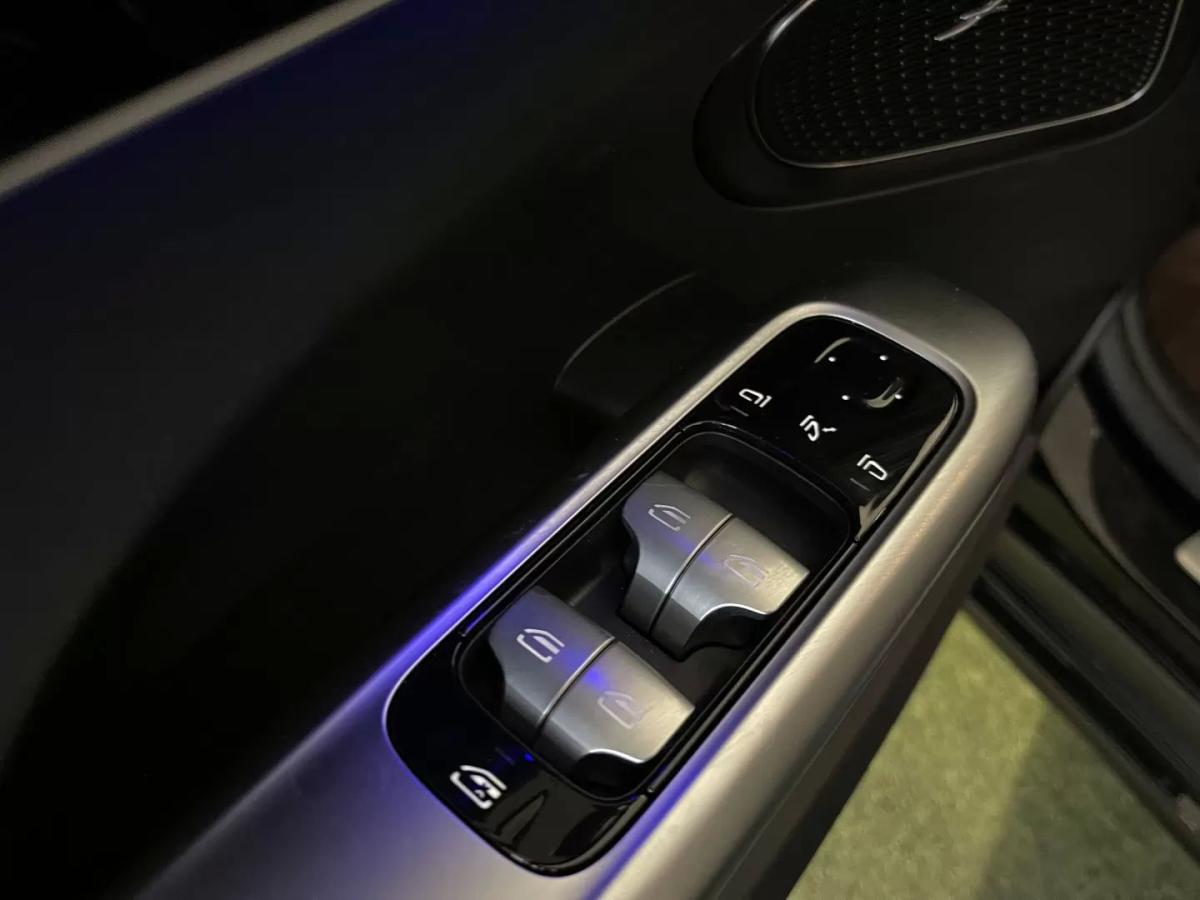 mercedes-benz-classe-c-2023-hibrido-1999cc