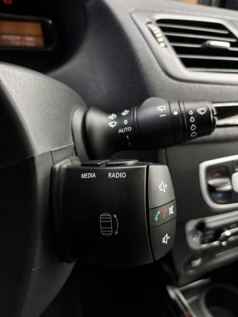 renault-megane-coupe-2013-diesel-1461cc
