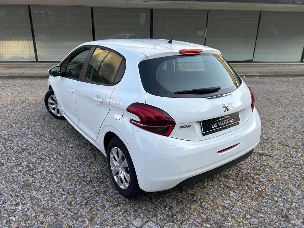 peugeot-208-2017-diesel-1560cc