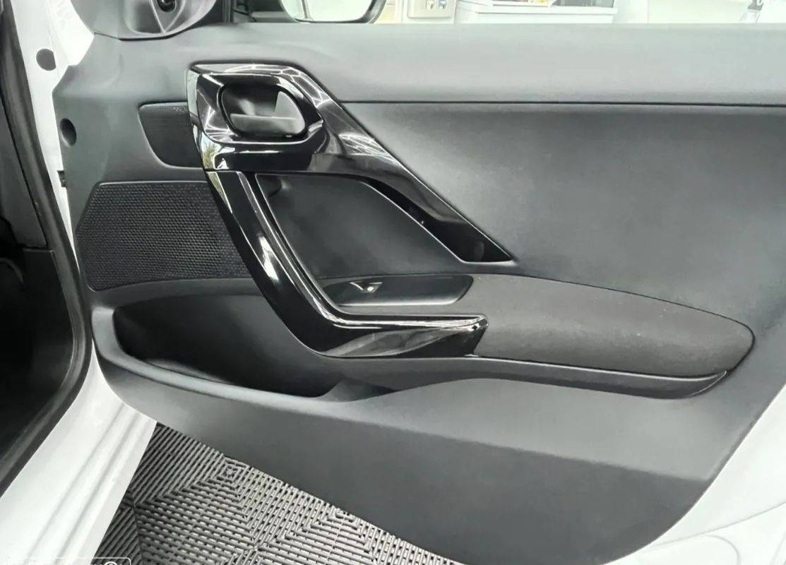 peugeot-208-2017-diesel-1560cc