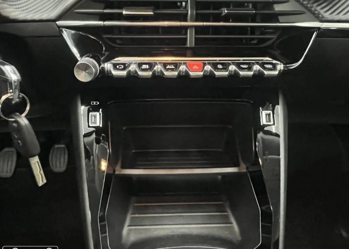 peugeot-2008-2021-gasolina-1199cc