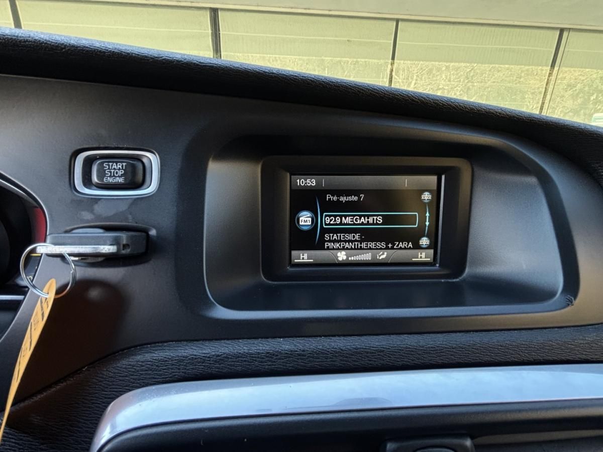 volvo-v40-2012-diesel-1560cc