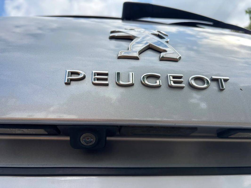 peugeot-308-sw-2018-diesel-1499cc