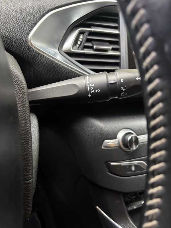 peugeot-308-sw-2018-diesel-1499cc