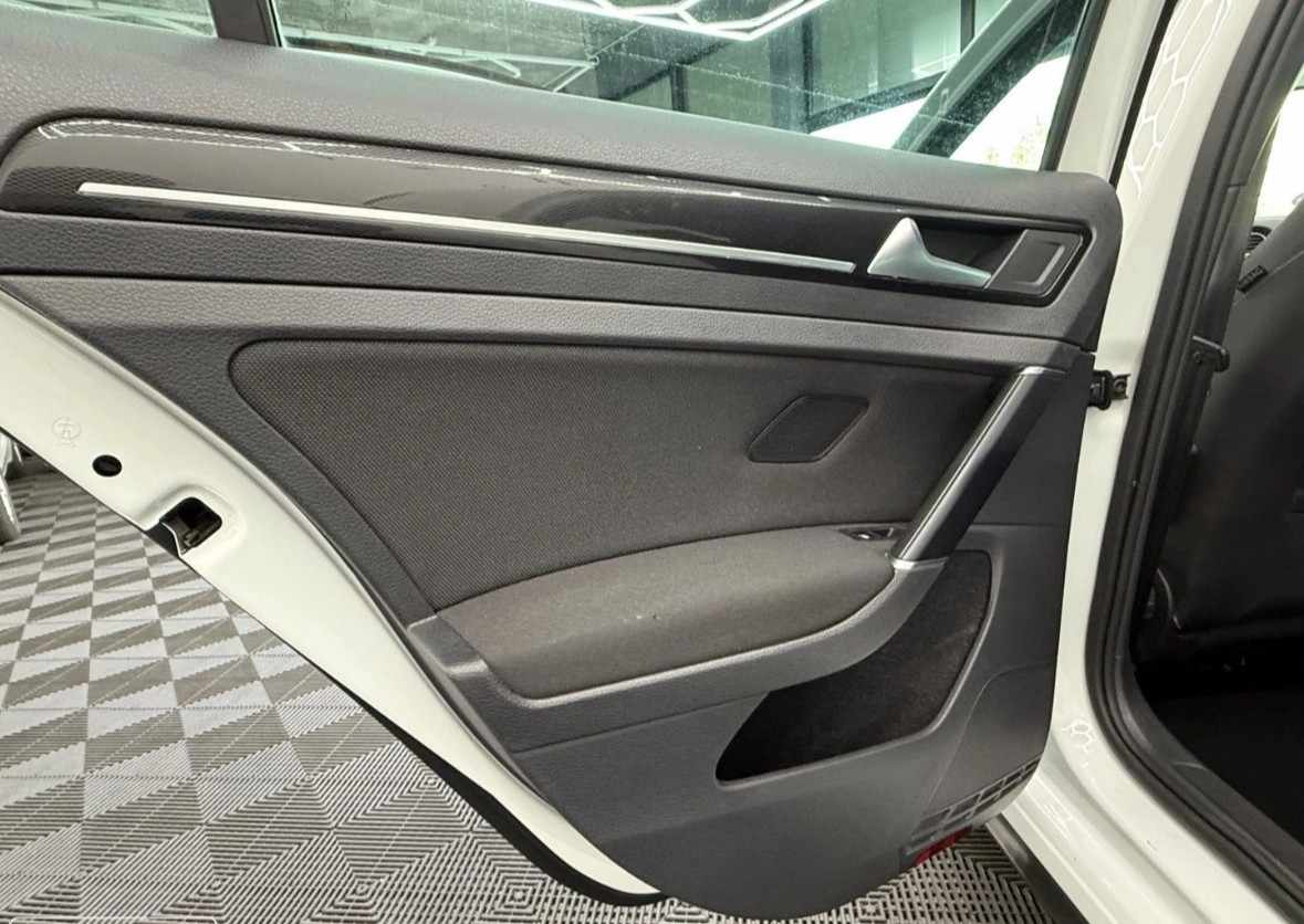 volkswagen-golf-2015-hibrido-1395cc