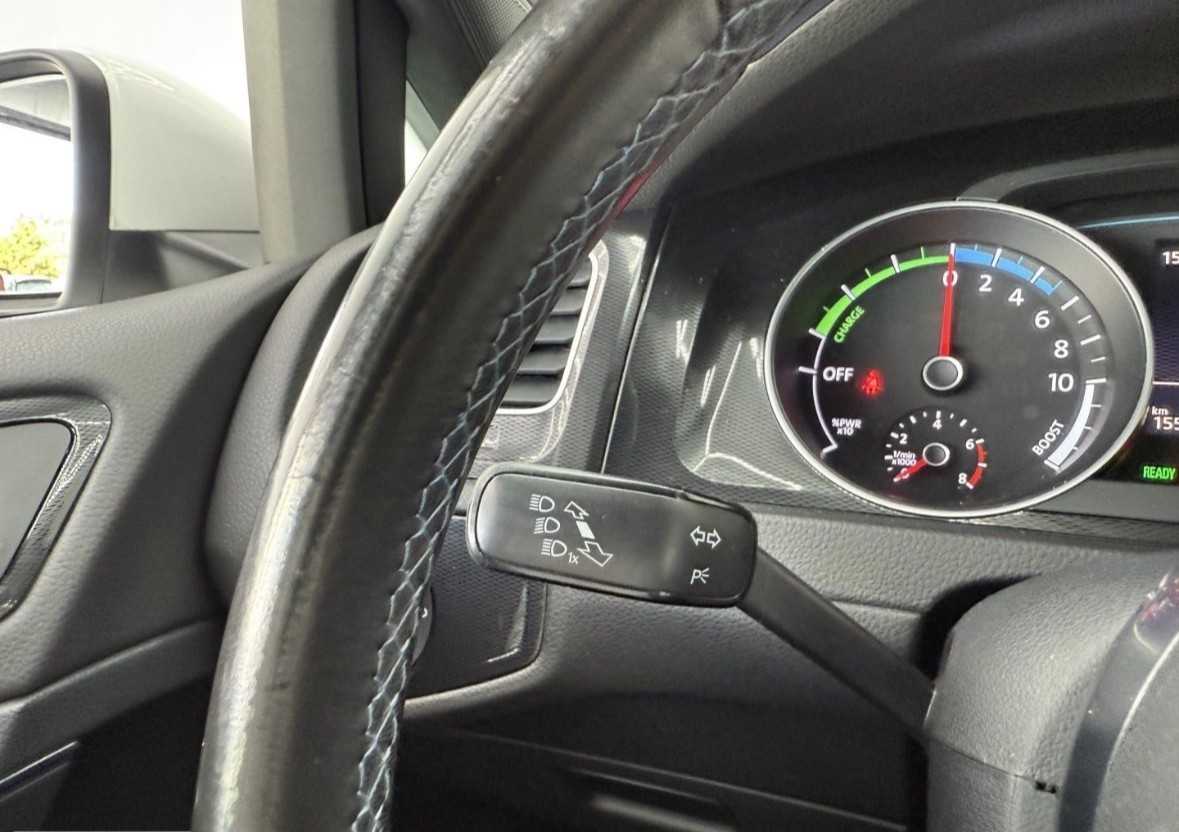 volkswagen-golf-2015-hibrido-1395cc