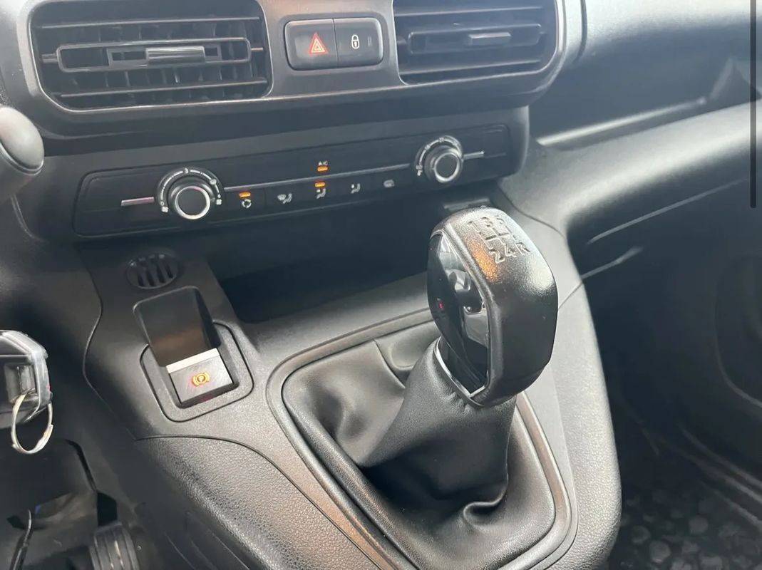 peugeot-partner-2019-diesel-1560cc