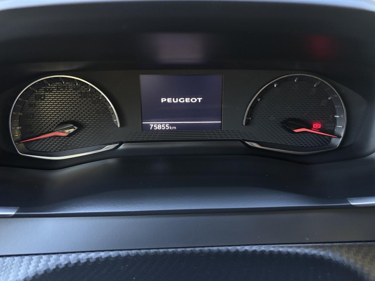 peugeot-2008-2022-gasolina-1199cc