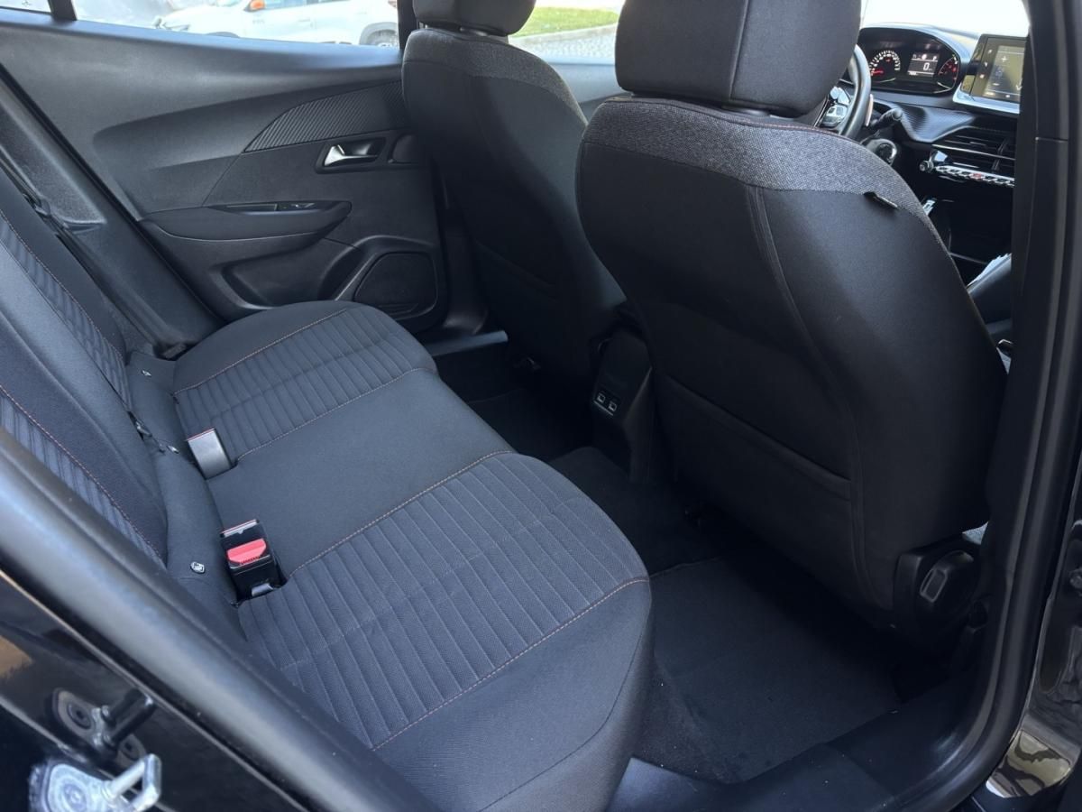peugeot-2008-2022-gasolina-1199cc