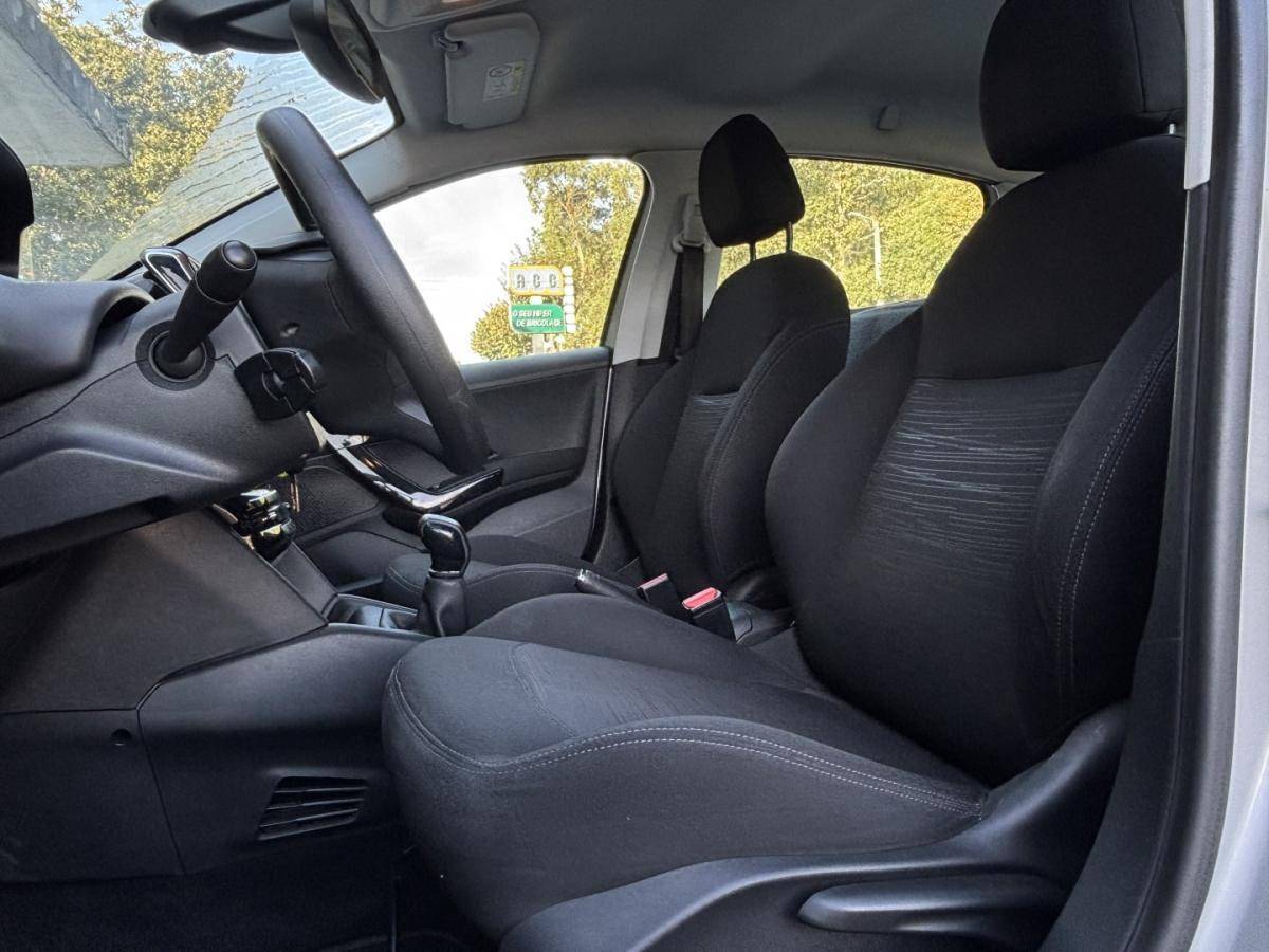 peugeot-208-2015-diesel-1560cc