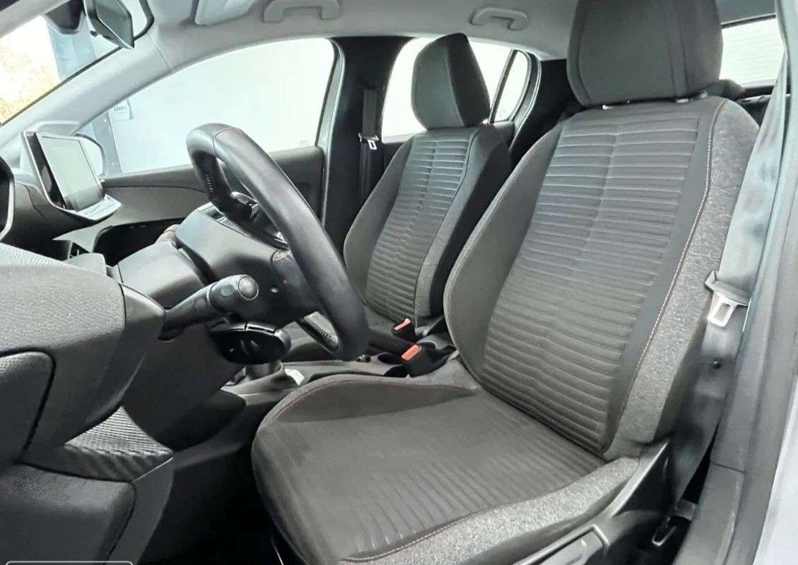 peugeot-208-2020-gasolina-1199cc
