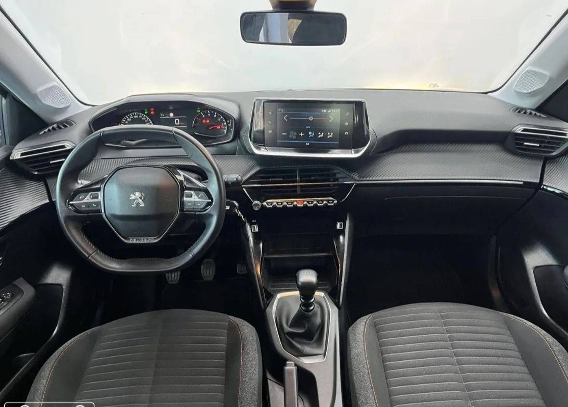 peugeot-208-2020-gasolina-1199cc