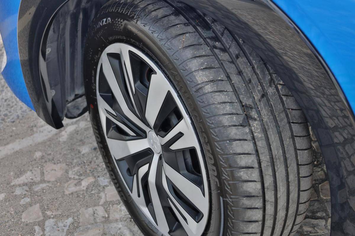 peugeot-e-208-2023-eletrico-0cc