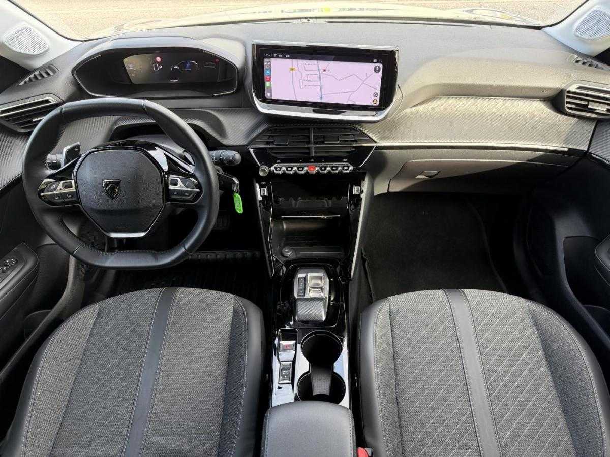peugeot-208-2025-hibrido-a-gasolina-1199cc