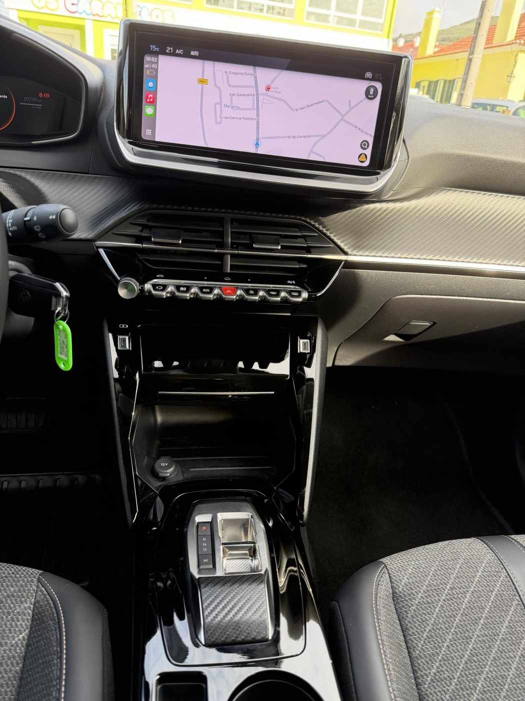 peugeot-208-2025-hibrido-a-gasolina-1199cc