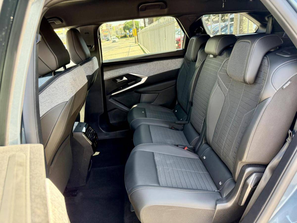 peugeot-5008-2024-gasolina-1199cc