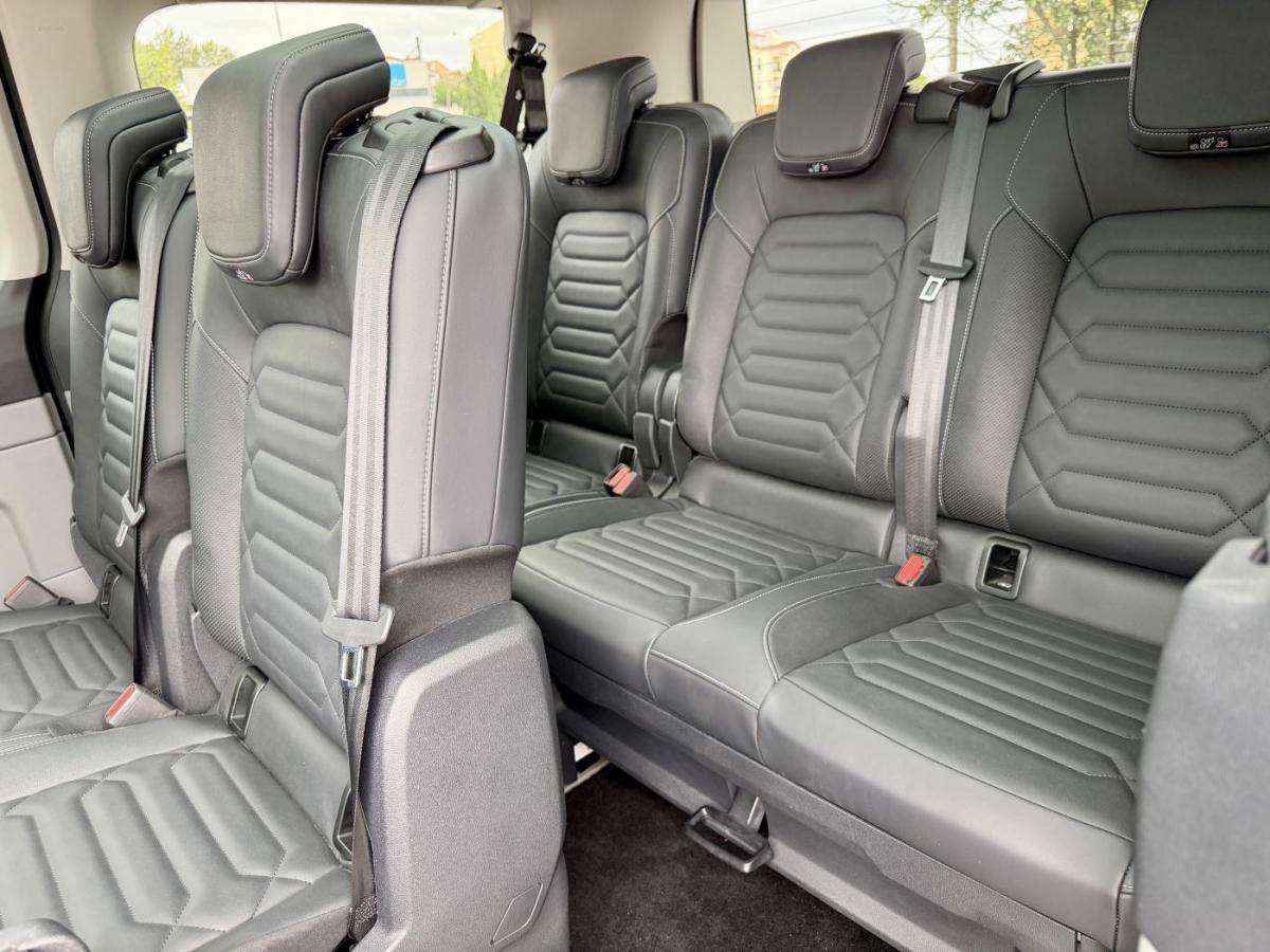ford-tourneo-custom-2025-diesel-1996cc