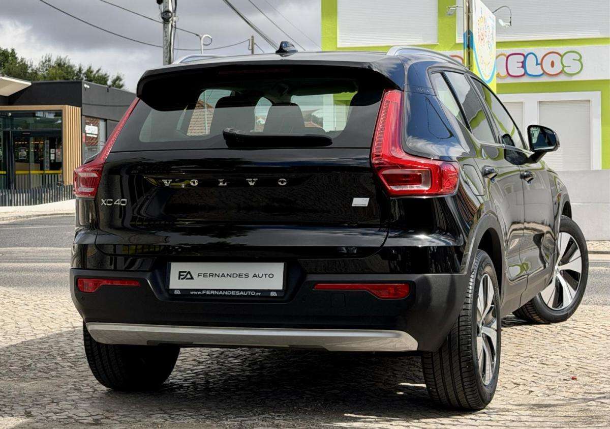 volvo-xc40-2022-hibrido-a-gasolina-1477cc