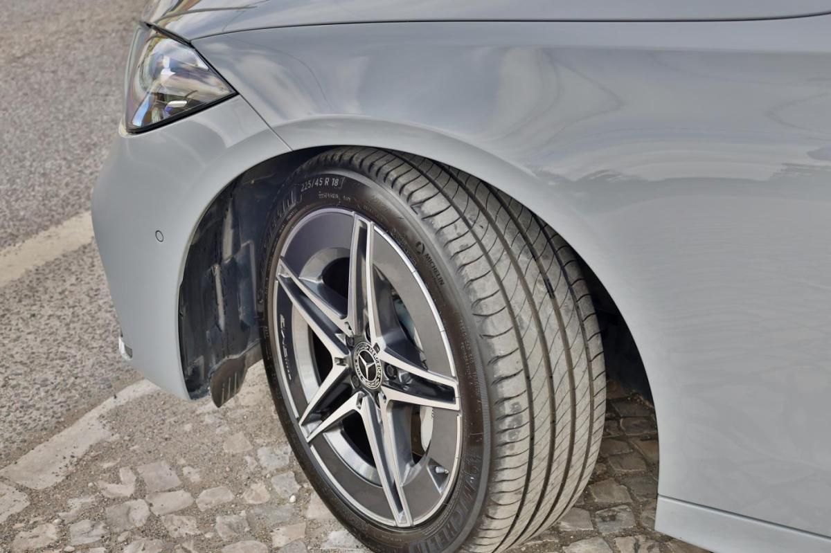 mercedes-benz-classe-c-2025-hibrido-a-gasolina-1999cc