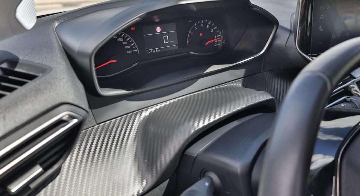 peugeot-208-2025-gasolina-1199cc