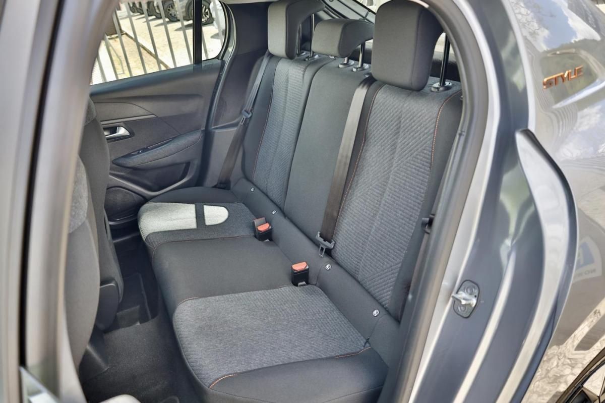 peugeot-208-2025-gasolina-1199cc