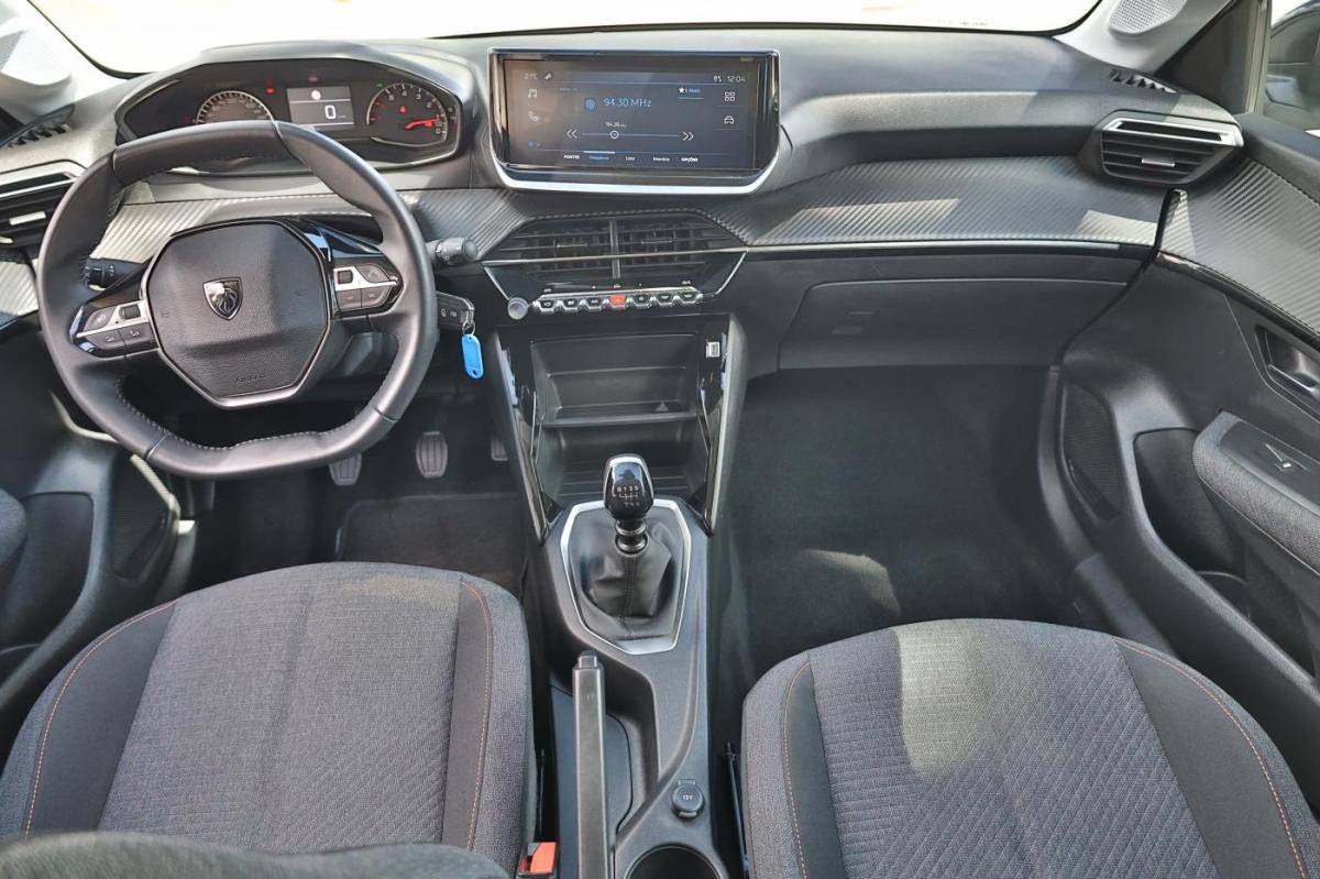 peugeot-208-2025-gasolina-1199cc