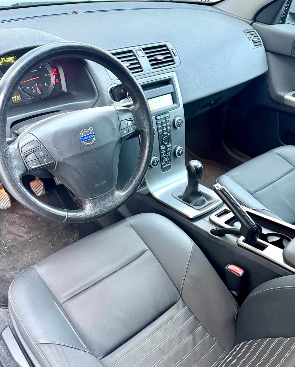 volvo-v50-2009-diesel-1560cc