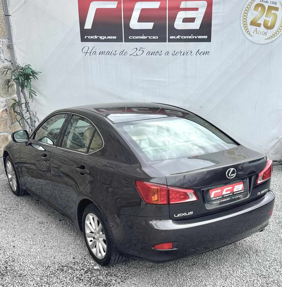 lexus-is-2009-diesel-2231cc