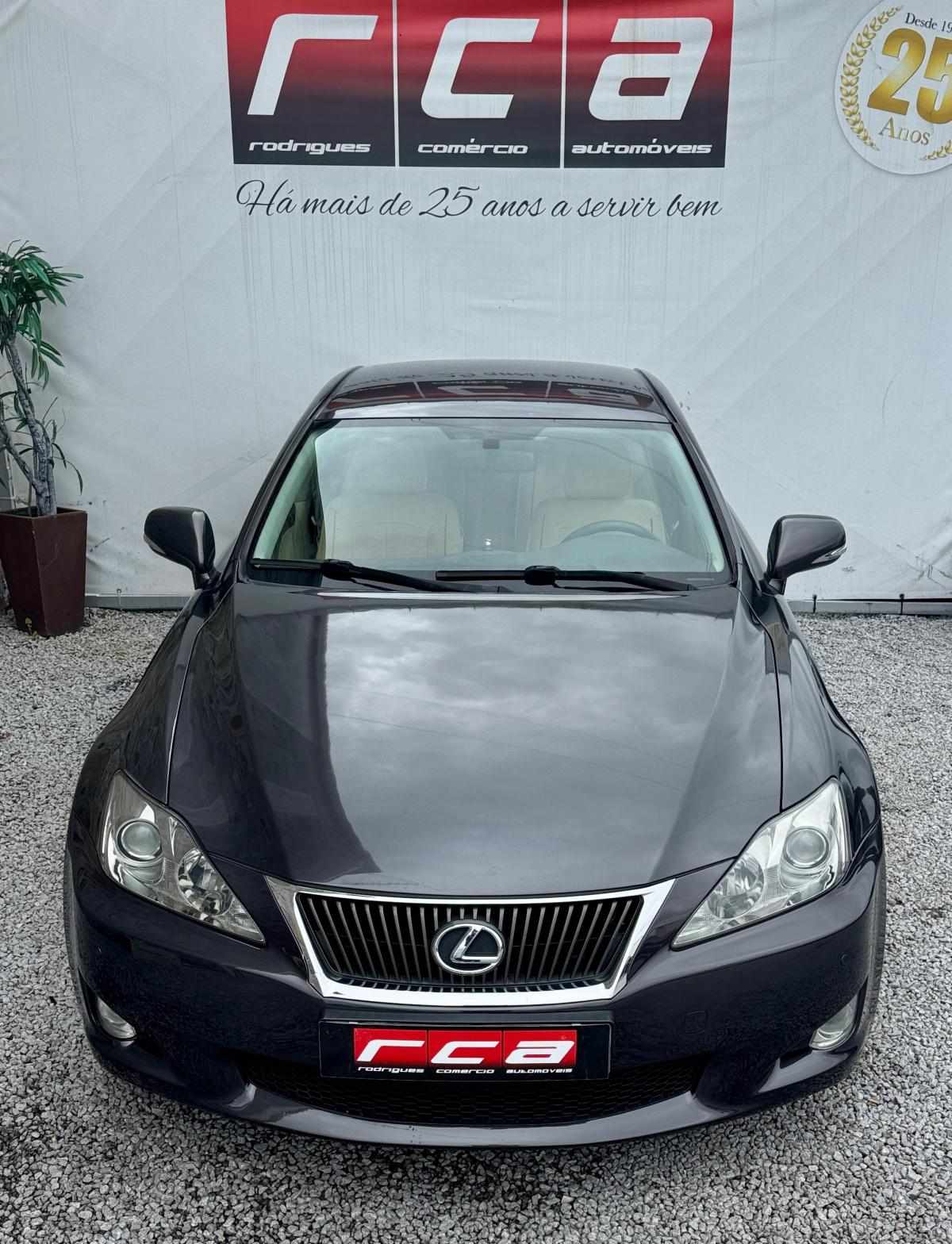 lexus-is-2009-diesel-2231cc