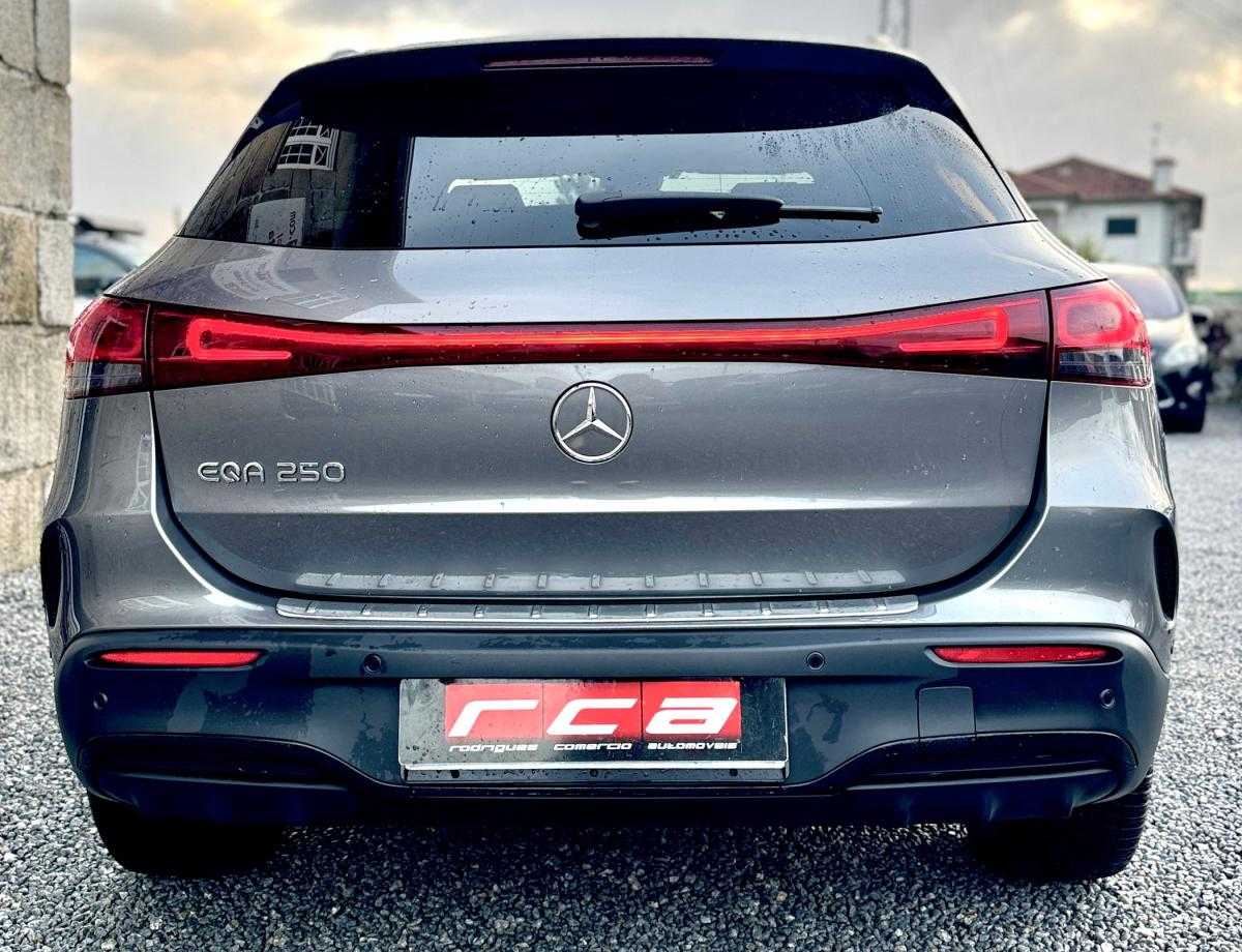 mercedes-benz-eqa-2021-eletrico-267cc