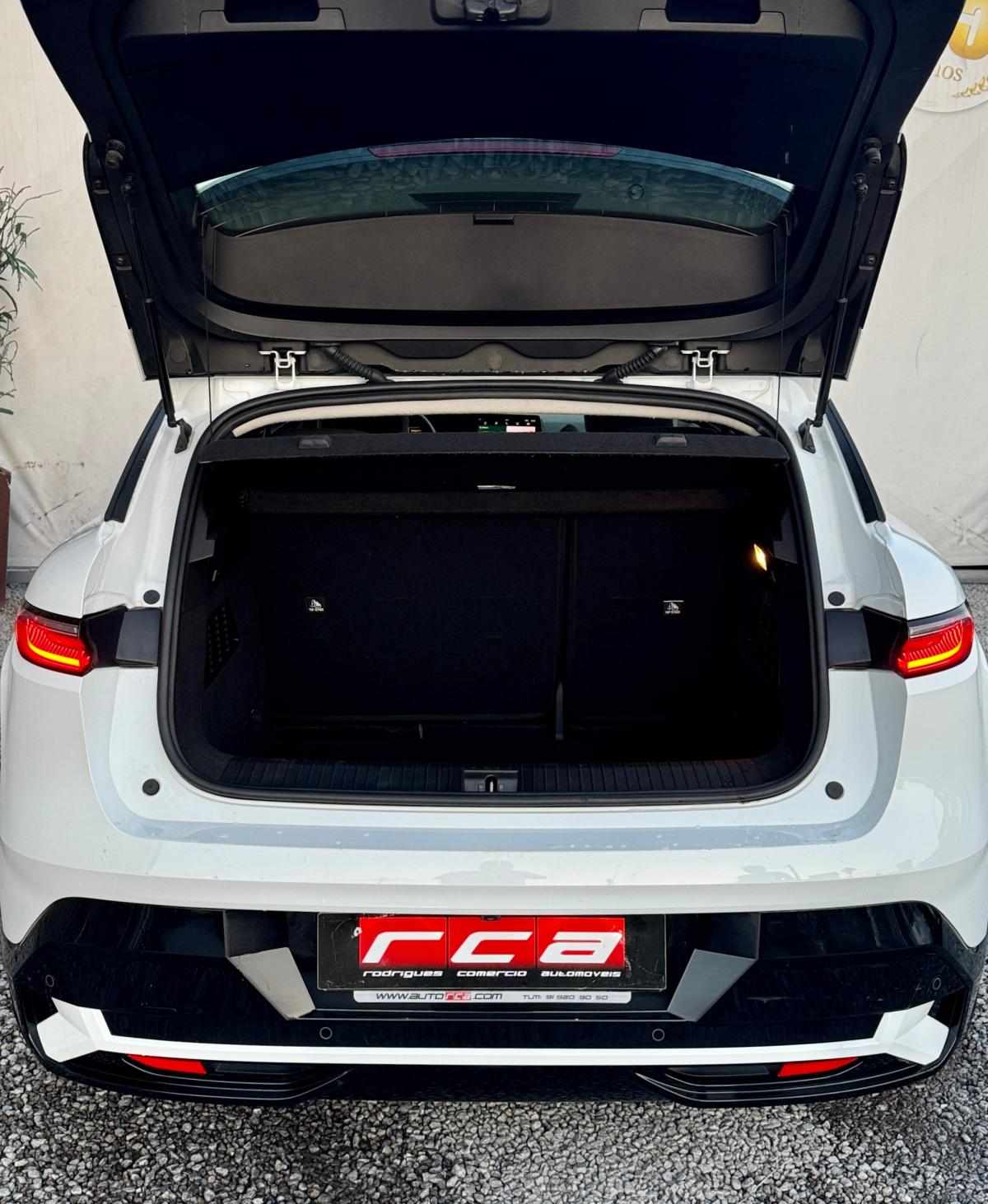 renault-megane-e-tech-2022-eletrico-0cc