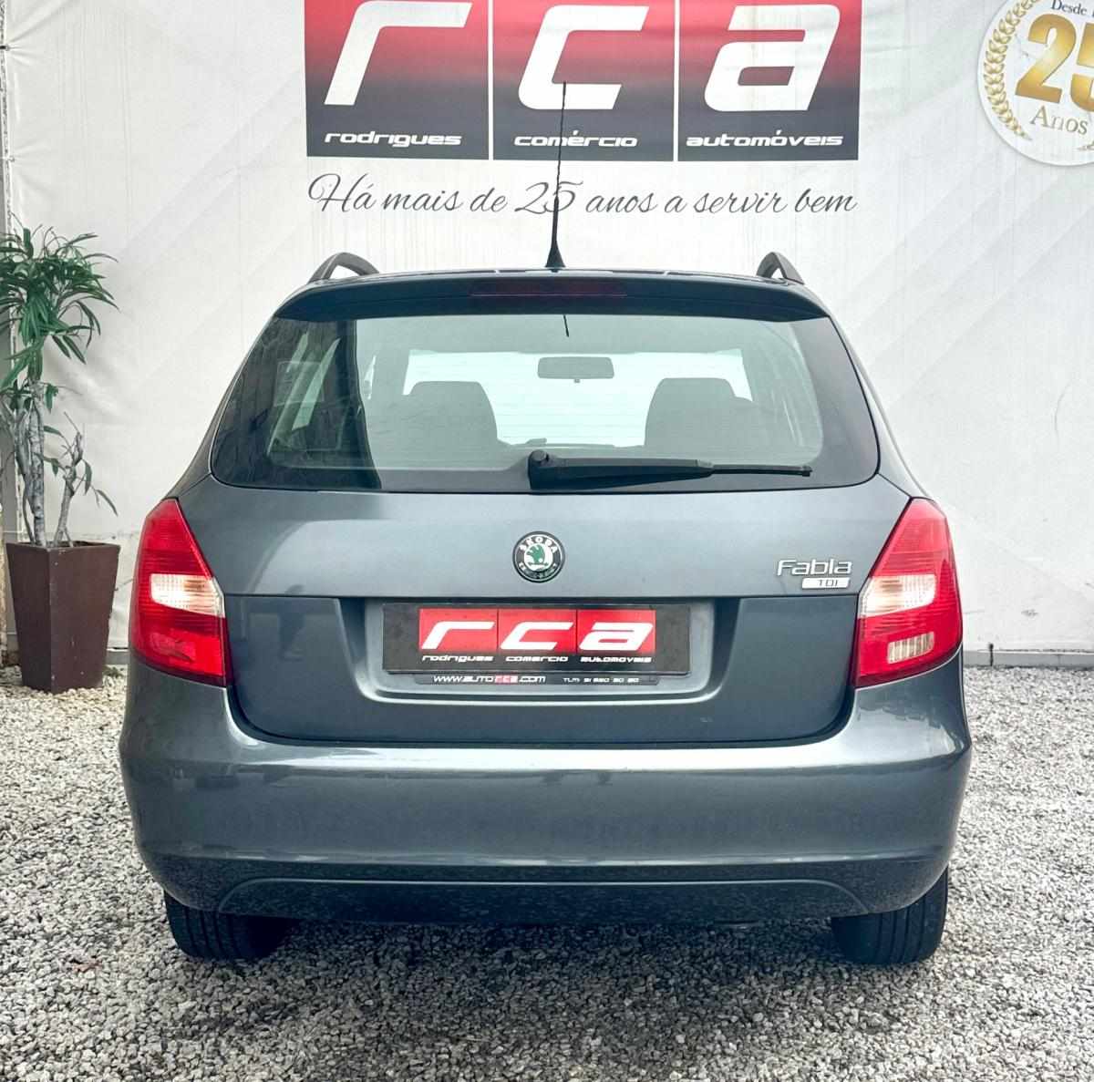 skoda-fabia-break-2009-diesel-1422cc